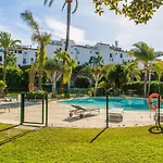 Awesome 2 Bedroom Apt With Pool And Parking In Puerto Banus - Rdr197
